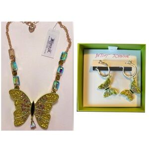 BETSEY JOHNSON SET All A Flutter Green Butterfly Crystal Necklace & Earrings NWT